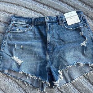 Abercrombie High Rise Mom Shorts Ripped Wash Size: 31 - 12
